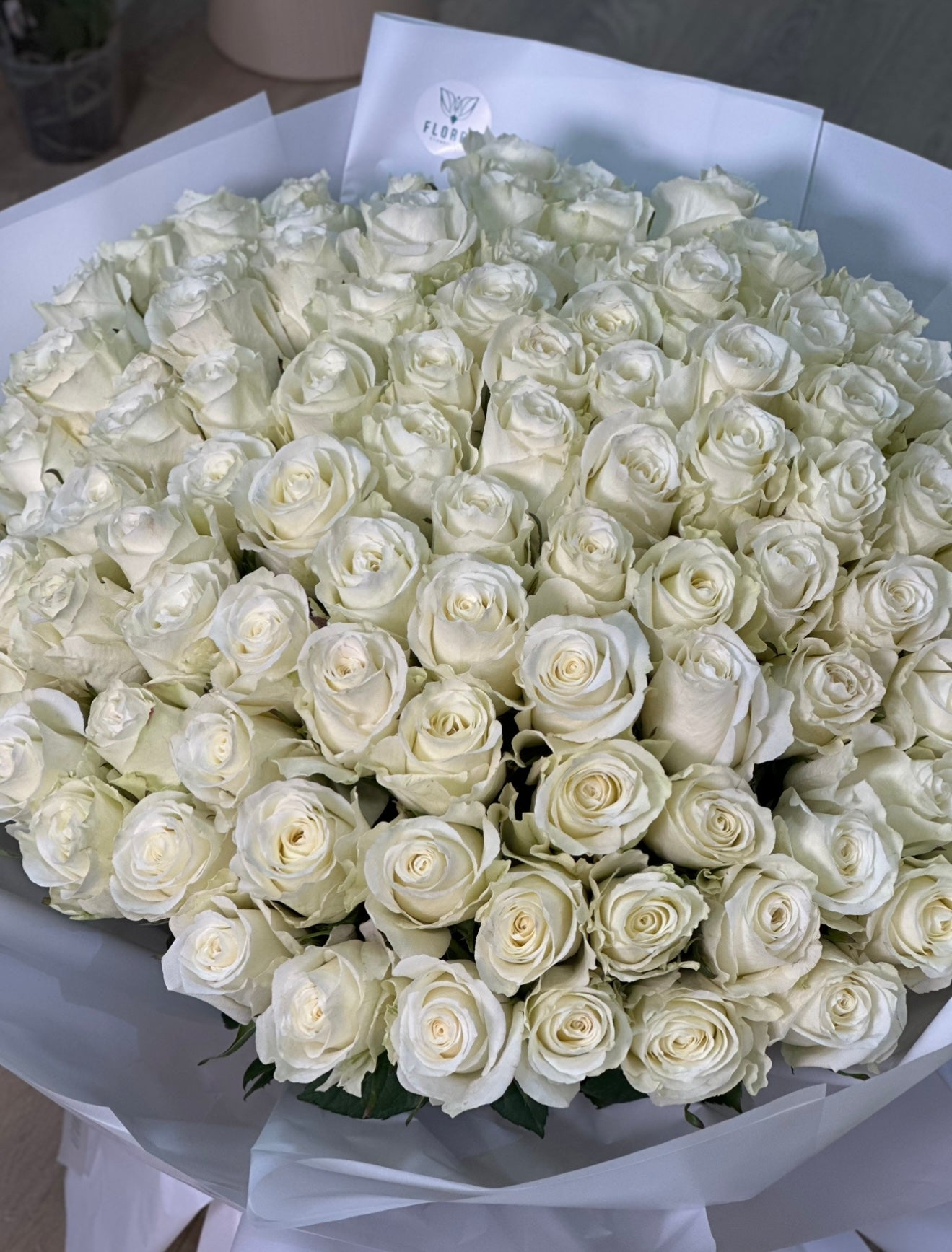 Букет из белых роз