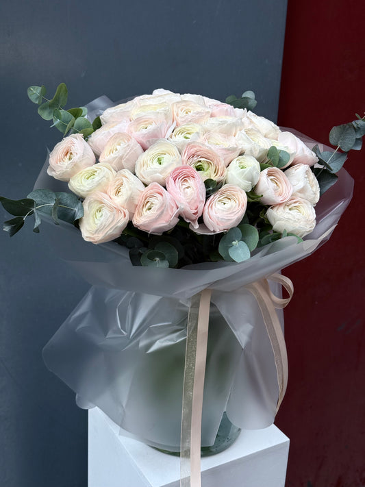 Bouquet with ranúnculos 41