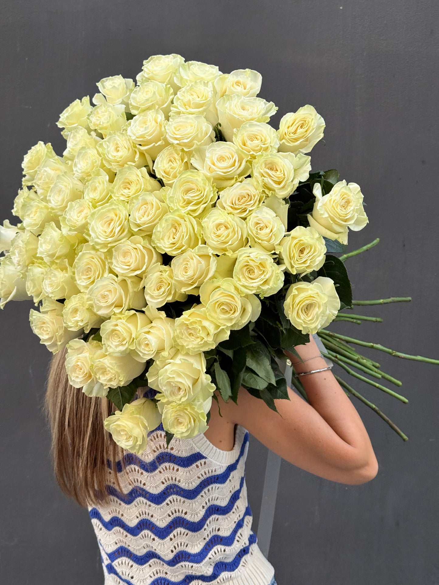 Букет из белых роз