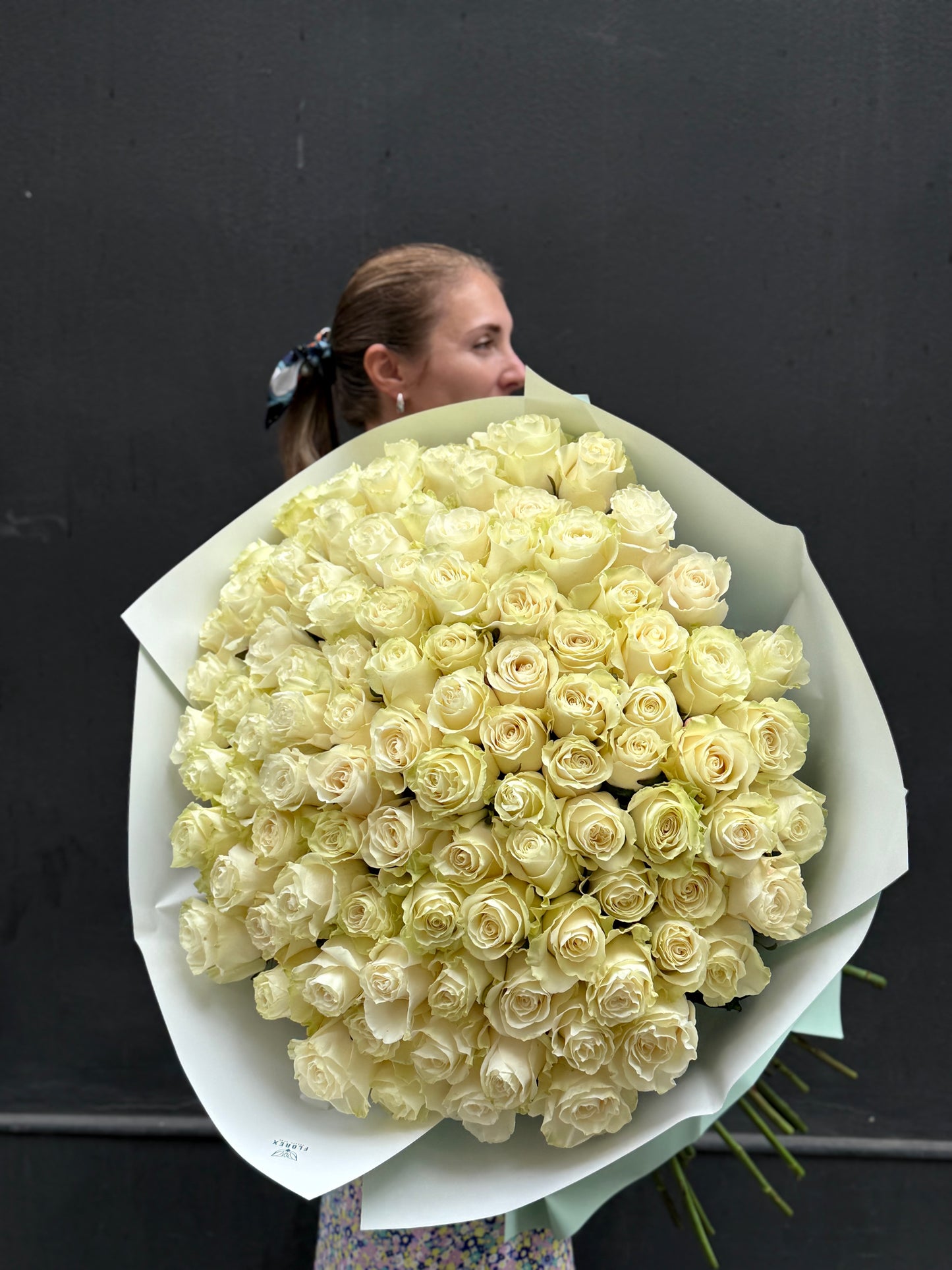 Ramo 100 rosas blancas